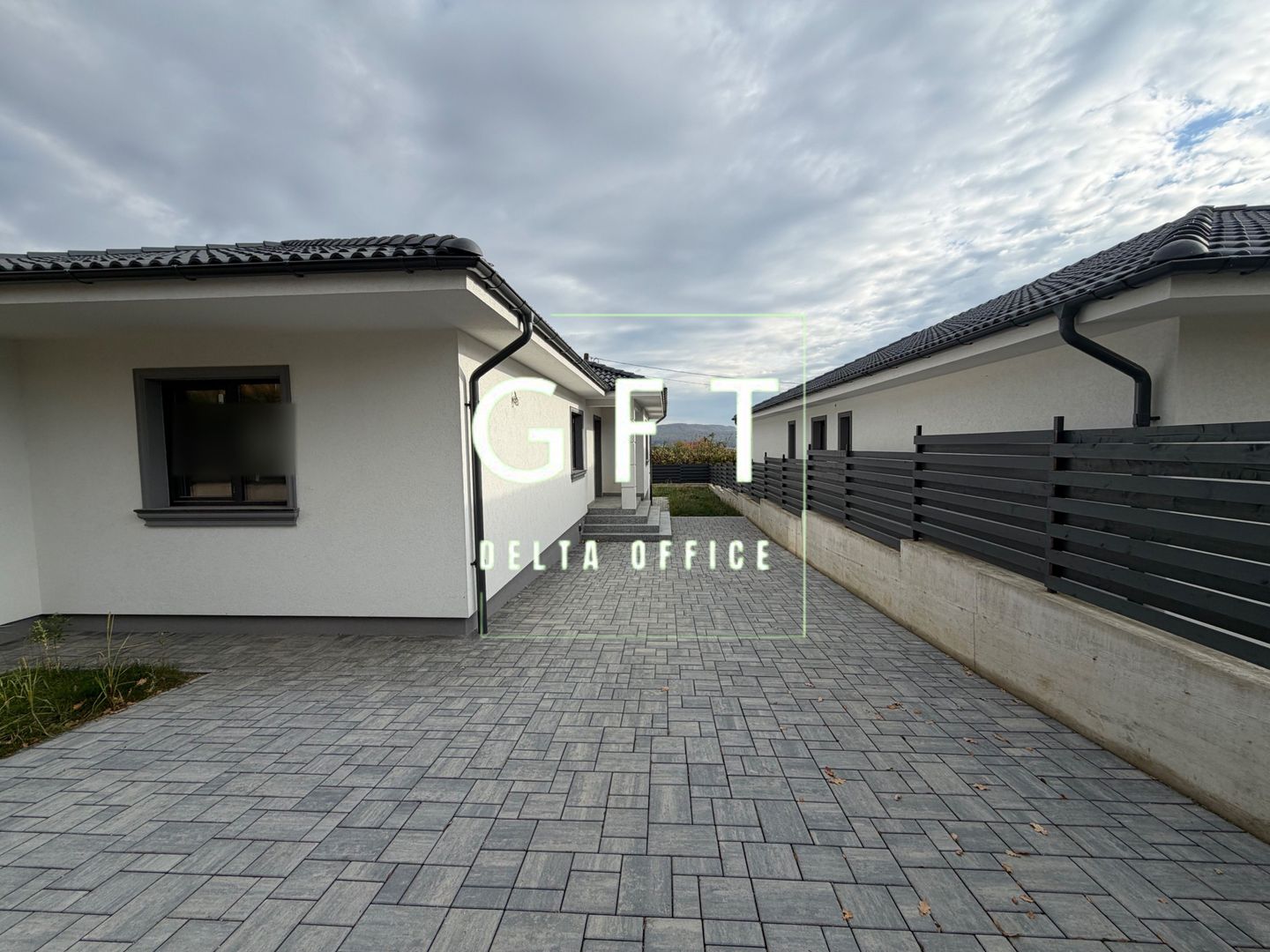 Casa de vanzare, 4 camere, zona Nord, Utrafinisata!!! - Poză 7