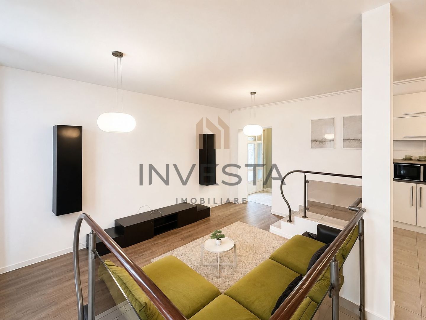 Apartament 3 camere decomandat de inchiriat in vila, zona Centrala! - Poză 6