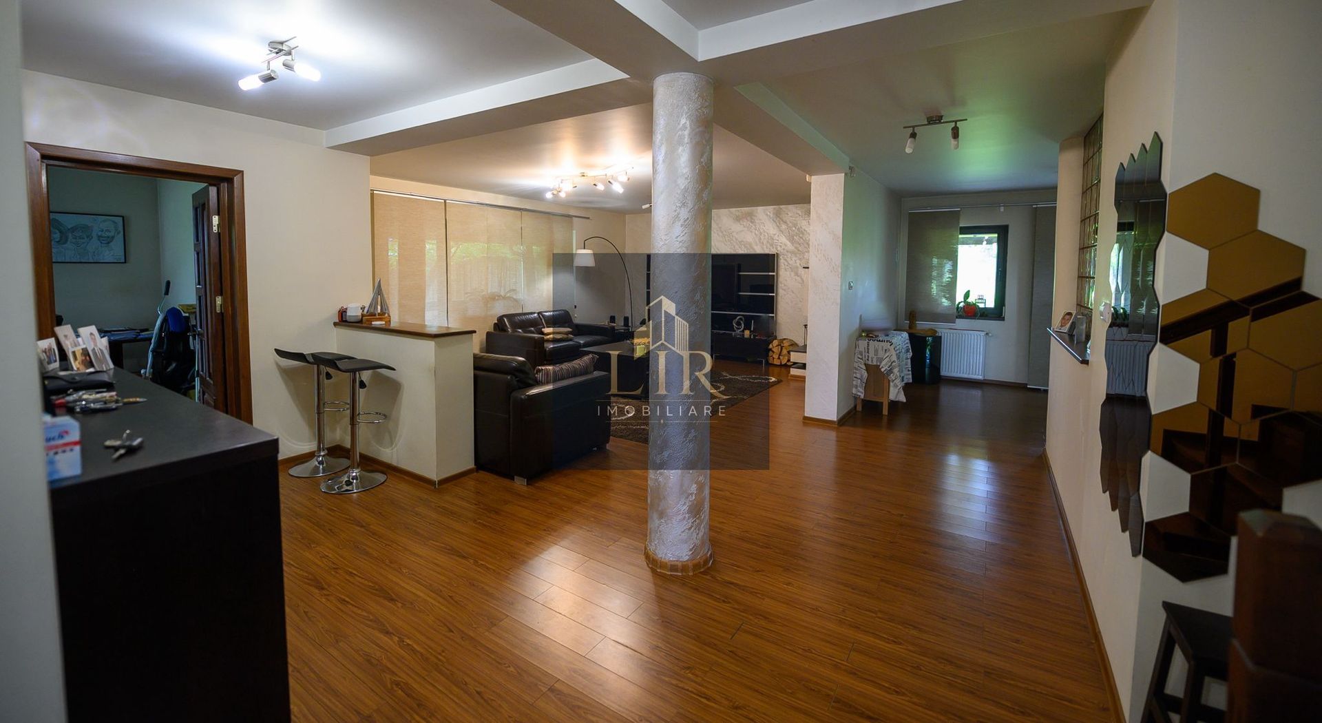 Vilă 5 camere 240 mp, mobilata,teren 806 mp – Platou Galata, Iași - Poză 6
