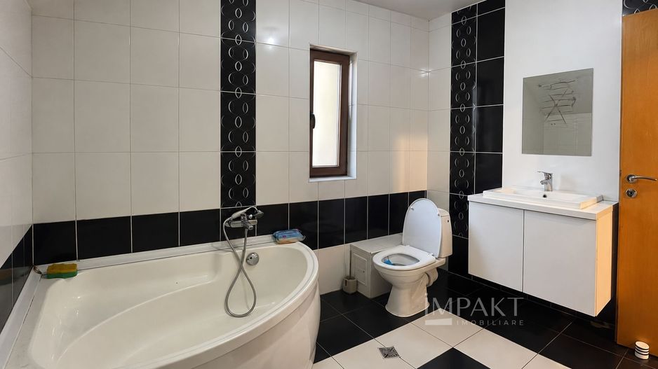 Casă tip duplex cu 5 camere, 2 băi, terasă și 4 locuri de parcare - Poză 5