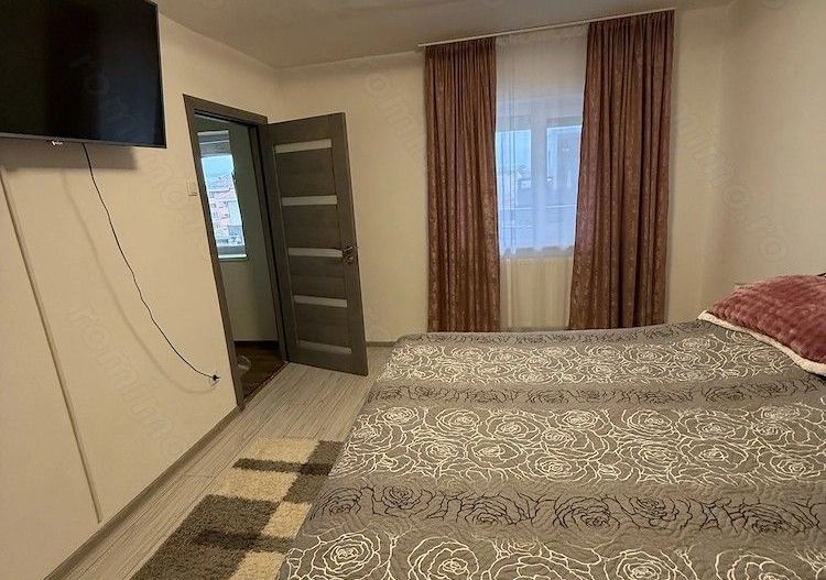 Apartament 5 camere | Două niveluri | 3 balcoane | Central - Poză 1