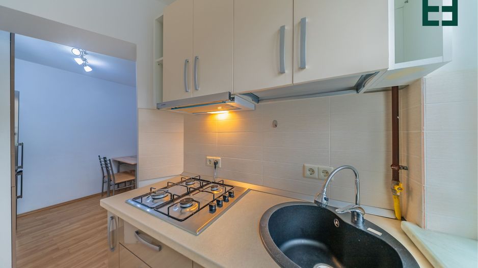 De închiriat - Apartament la casă cu 2 camere zona UTA - Arad - Poză 7