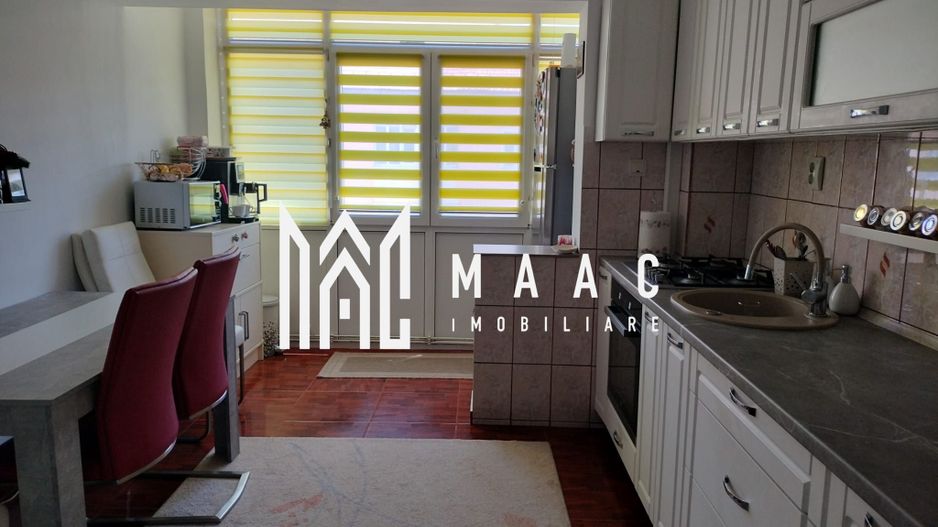 Apartament 3 camere | Lift | Decomandat | Zona Vasile Aaron - Poză 2