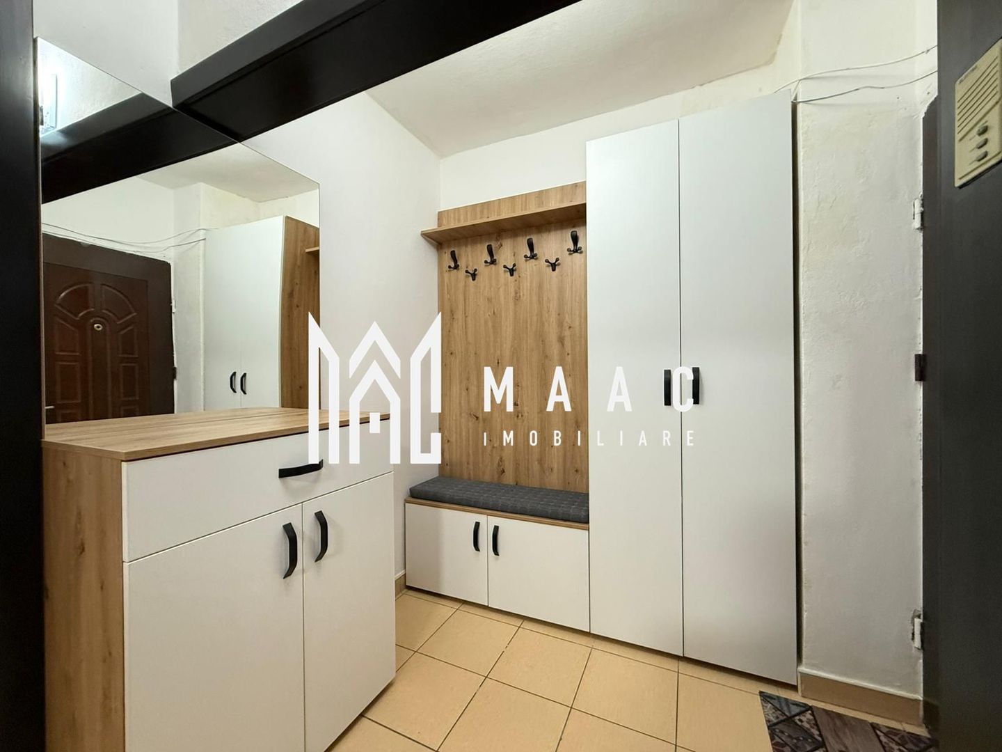 Apartament 3 camere | 2 bai | Decomandat | Etaj 3 | Renovat - Poză 8