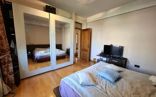 Apartament cu 4 camere, in vila, zona Democratiei - Poză 12