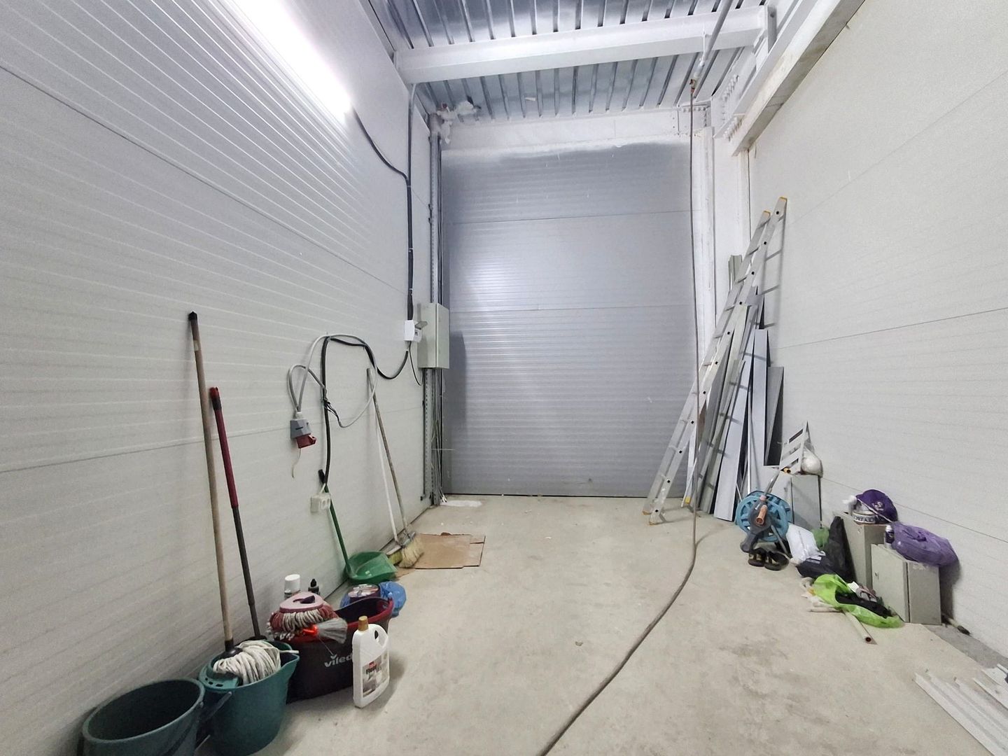 De Inchiriat Spatiu Comercial Stefanesti de Jos  - Center Stefanesti - Poză 15