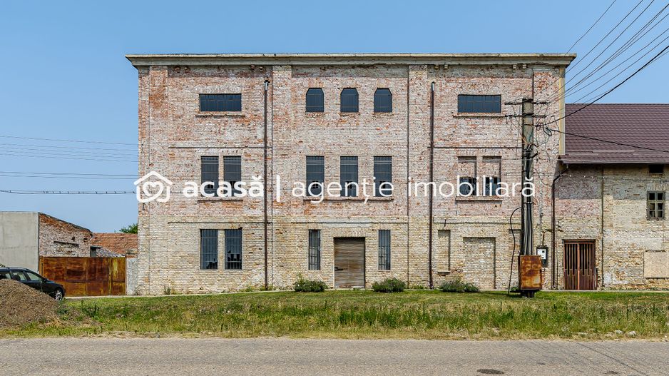 Clădire depozitare/producție pe 3 nivele, în Nădlac - Poză 1