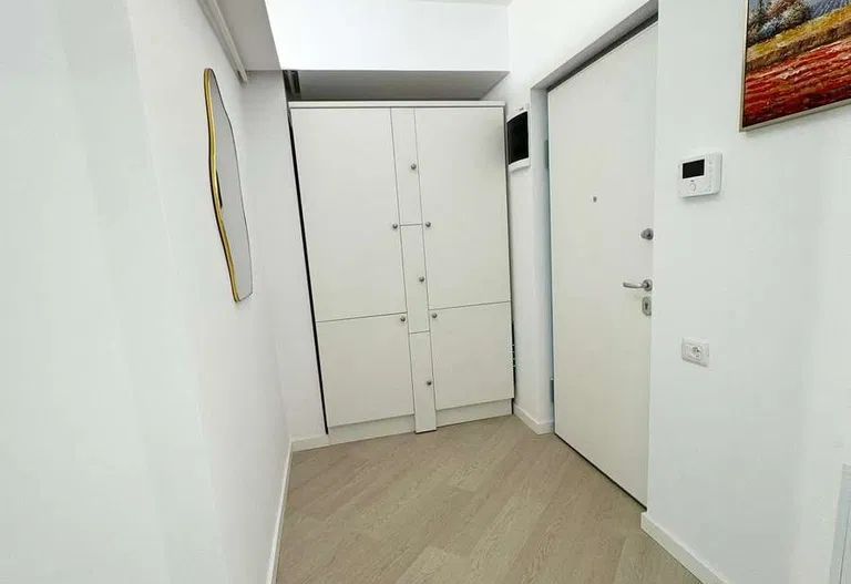Închiriez apartament 2 camere – Complex Cortina North, București - Poză 4