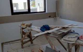 Casa..Vila cu 5 camere de vanzare.......Nord Bragadiru..... - Poză 19