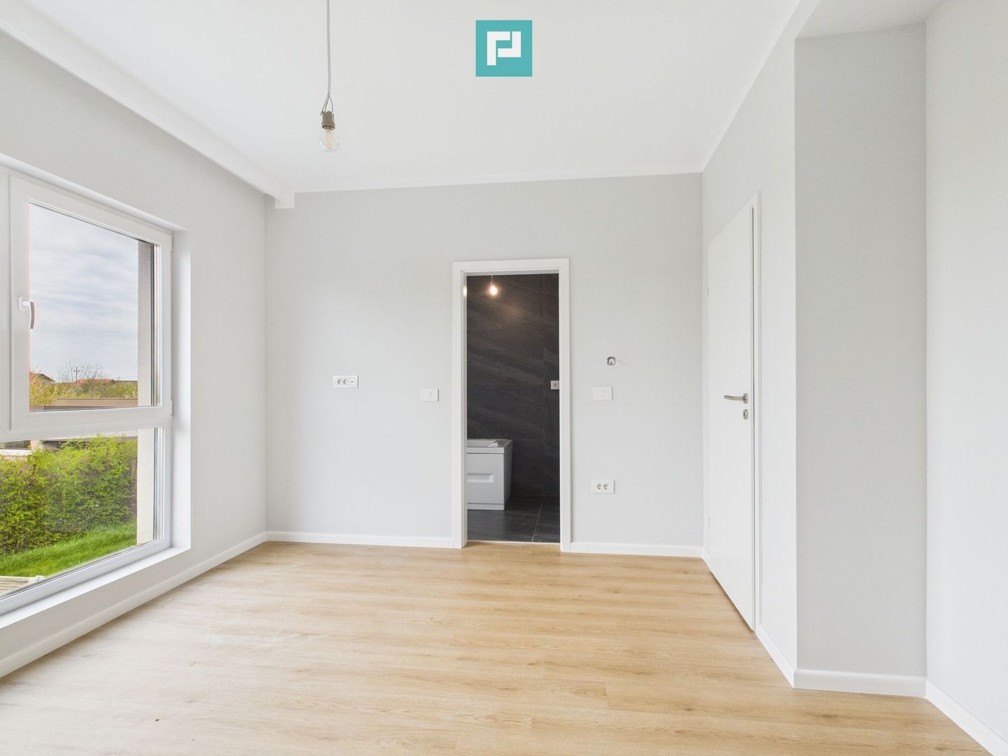 Casă Nouă si Modernă în  Remetea Mare - Poză 21