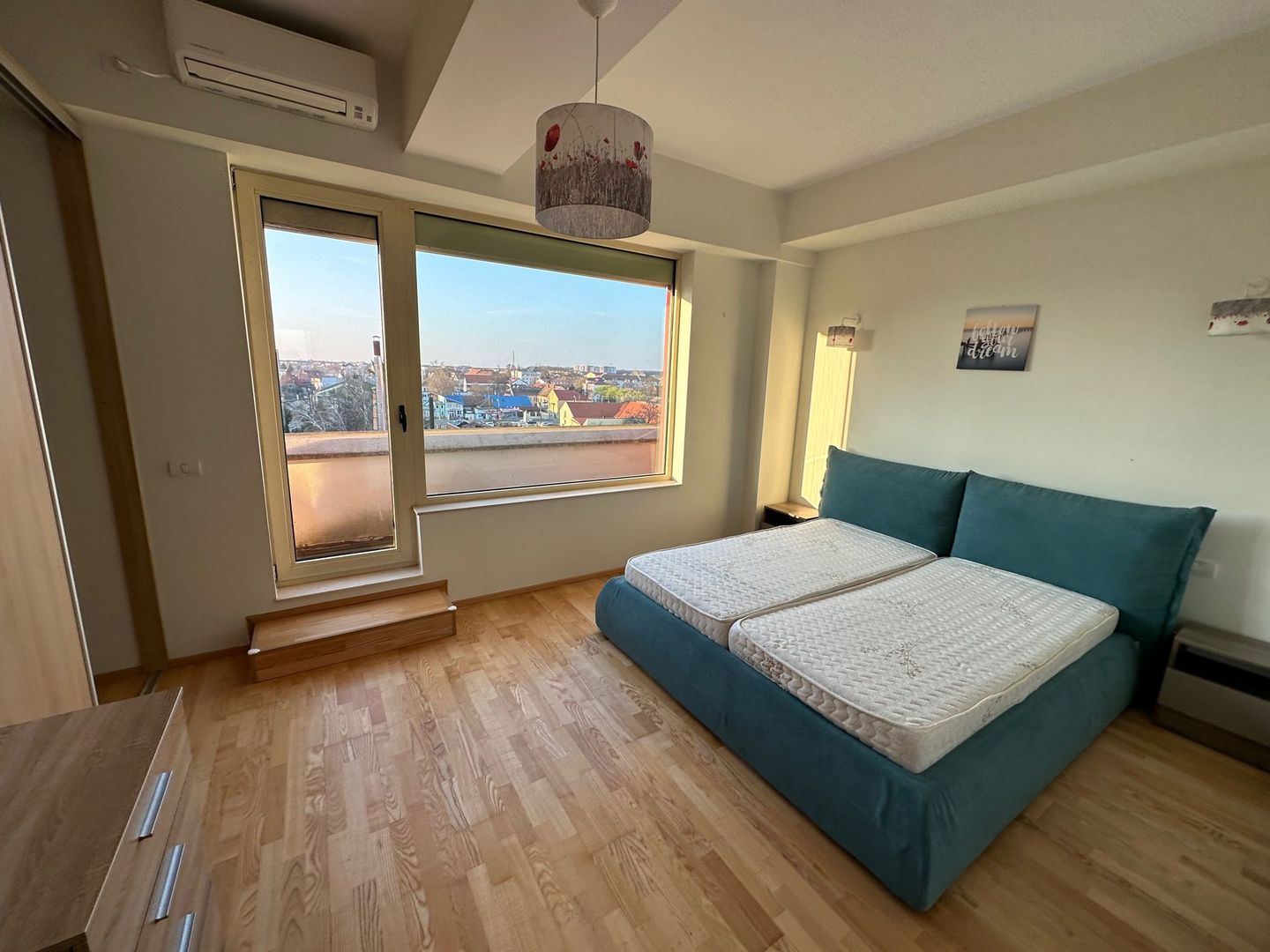 Penthouse de închiriat cu terase de 65 mp - Poză 9