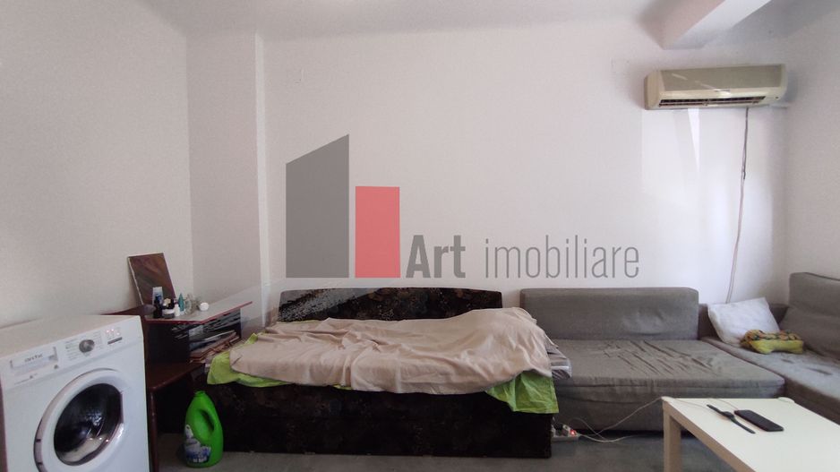 Vânzare apartament 4 camere în vilă Calea Călărașilor - Str. Traian - Poză 3