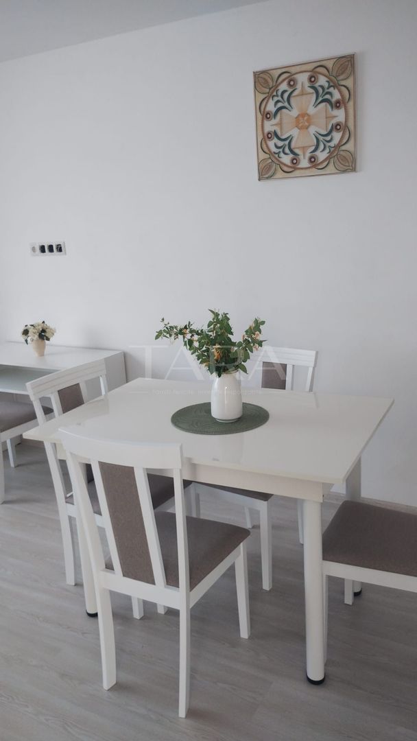 Apartament cu 3 camere în Florești, zona Peny . - Poză 3