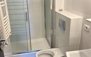 AP. 3 CAMERE BD. LAMINORULUI, LOC PARCARE, CENTRALA, BOXA, COMISION 0% - Poză 9