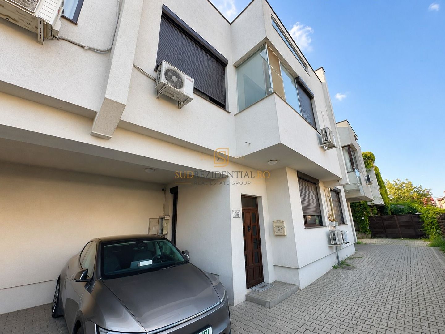 Închiriere vilă P+1, 4 camere, 102 mp utili, pet friendly - Poză 1