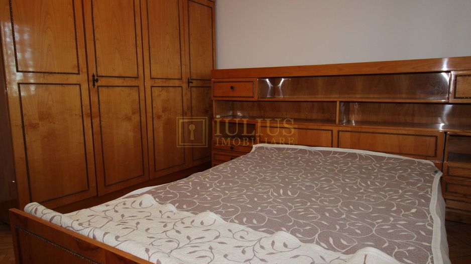 apartament 3 camere, 2 bai, centrala proprie, ideala pentru un cuplu - Poză 1
