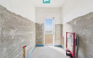 Penthouse cu lift privat și terasă mare în Ghiroda - Poză 9