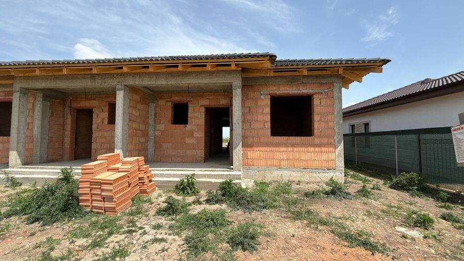 Duplex pe parter 3 camere, terasa spatioasa, 2 km de Timisoara - Poză 3