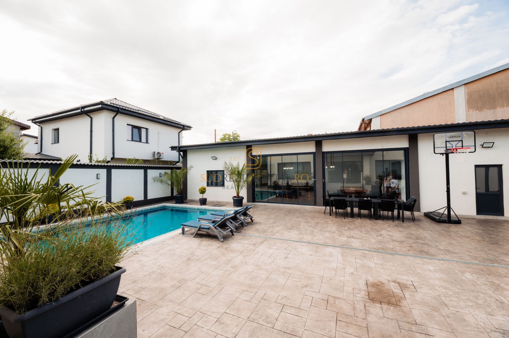 Vilă exclusivistă | 290 mp utili | Teren 719 mp | Piscină încălzită | - Poză 56