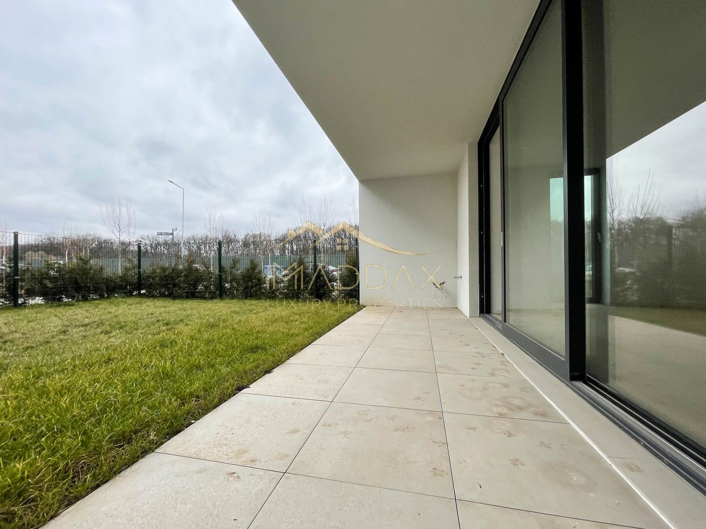 4 rooms apartment***181sqm***// 84sqm garden // Baneasa - Poză 2