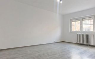 Apartament vanzare 2 camere , et.1, decomandat - Poză 2
