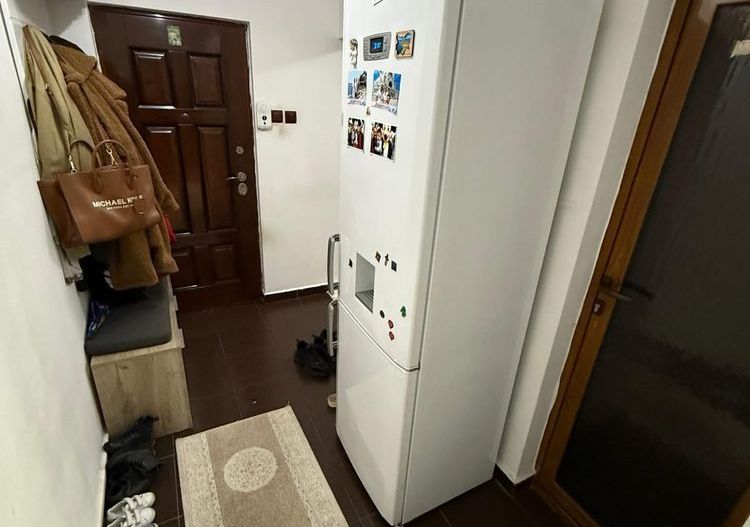 BRASADAS vinde ap 2 cam etaj 4/4 in Micro 15. - Poză 4