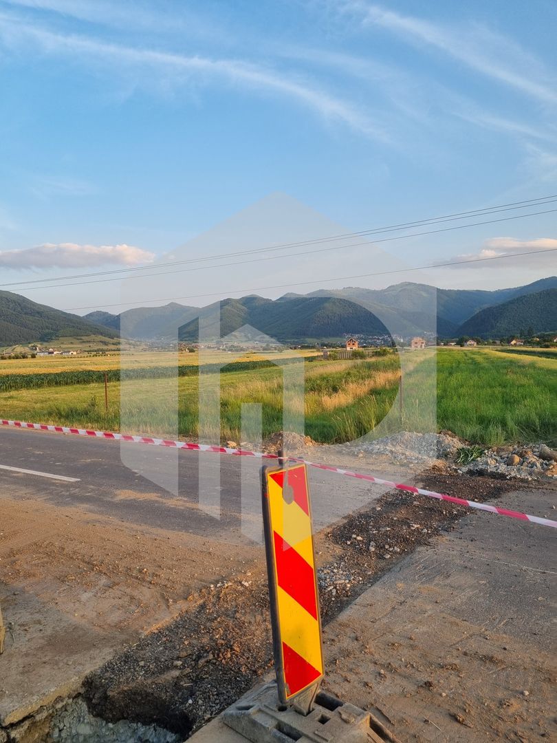 Teren Gura Râului-Orlat-1782 MP-2 fronturi-Utilitatile la 30 ml - Poză 5