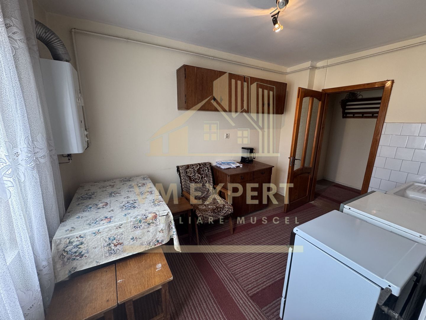 APARTAMENT 2 CAMERE 2 BALCOANE ETAJ 4 GRUI CAMPULUNG - Poză 11