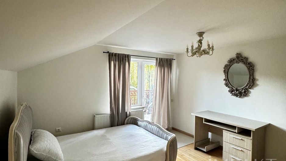 Casa individuala cu 5 camere si gradina in Colonia Sopor - Poză 13