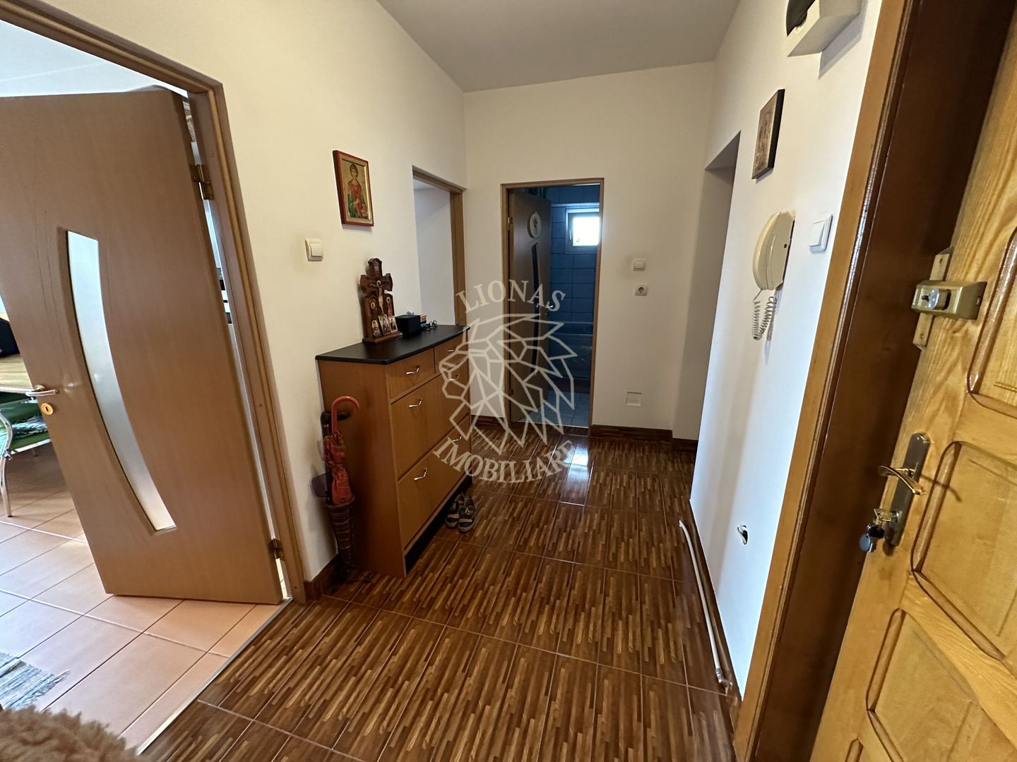 Apartament decomandat 2 camere 60 mp-3 balcoane- Zona Centrala - Poză 4