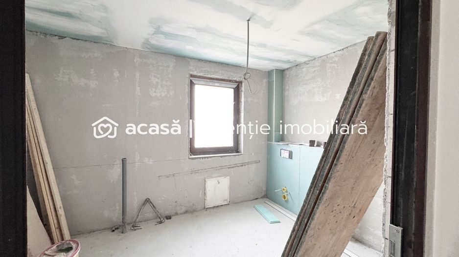 Vilă unică, gata să devină locuința ta de vis, în Livada. - Poză 9