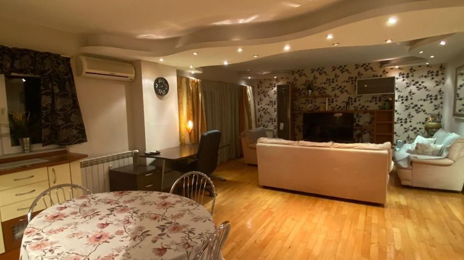 Închiriez apartament 2 camere aviatiei str,capalna nr 38, 650€ - Poză 3