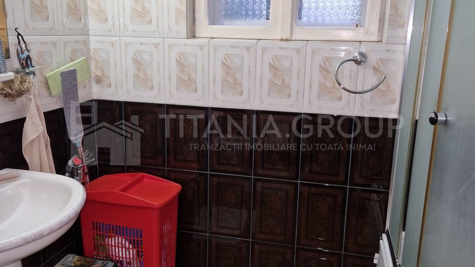 Casă spațioasă, cu teren generos – Alexandria, jud. Teleorman - Poză 15