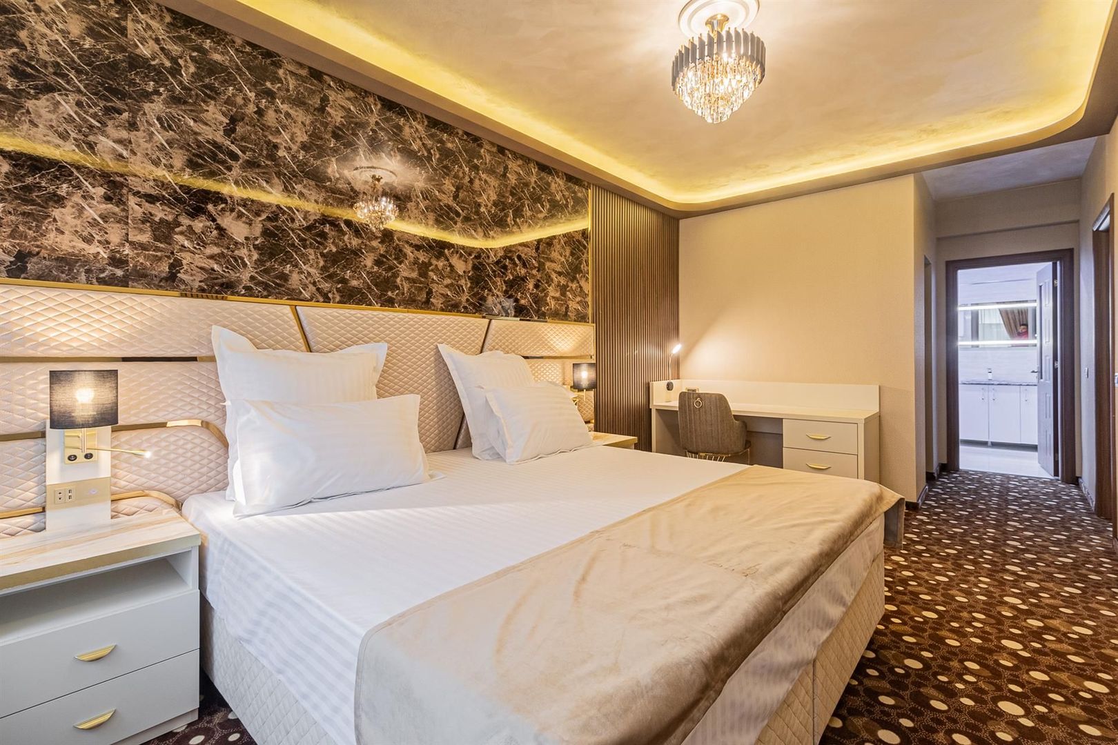 Apartament 2 camere | 2 bai | LUX | Parcare | Tractorul - Poză 2