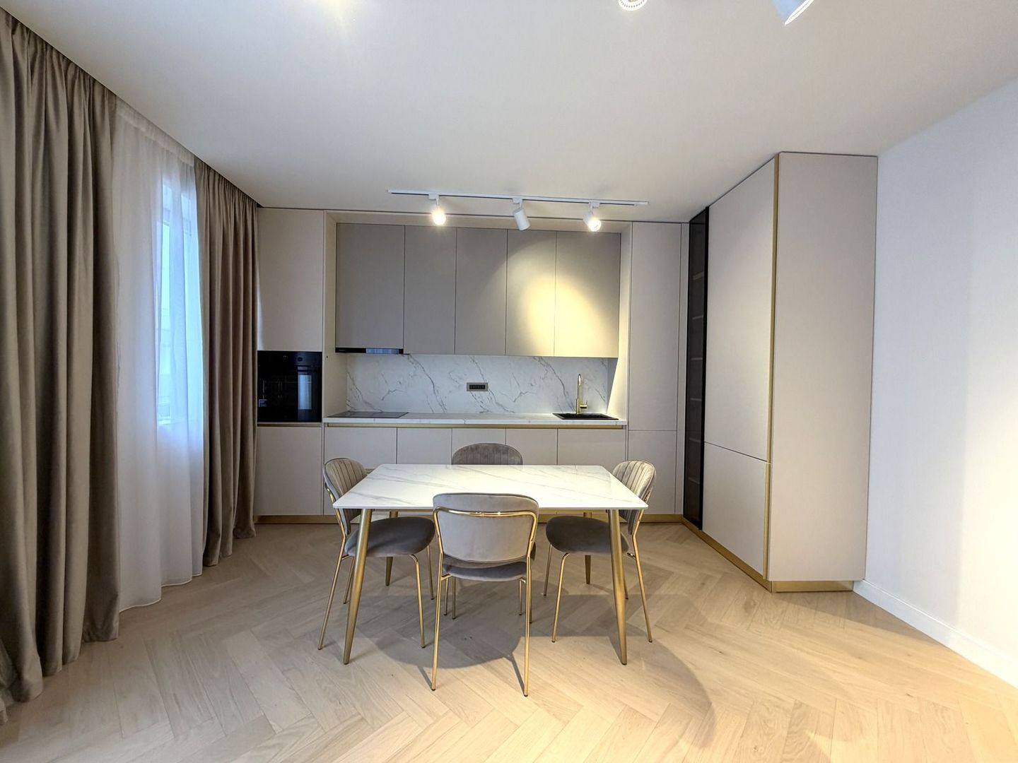 Apartament elegant 2 camere | 2 bai | parcare | Pipera-Jollie Ville - Poză 4