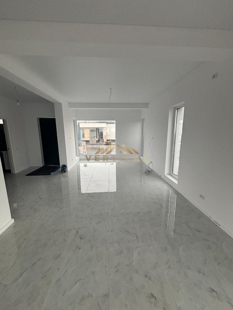 Locuință P+E modernă, 3 băi, teren generos de 323 mp - Poză 5