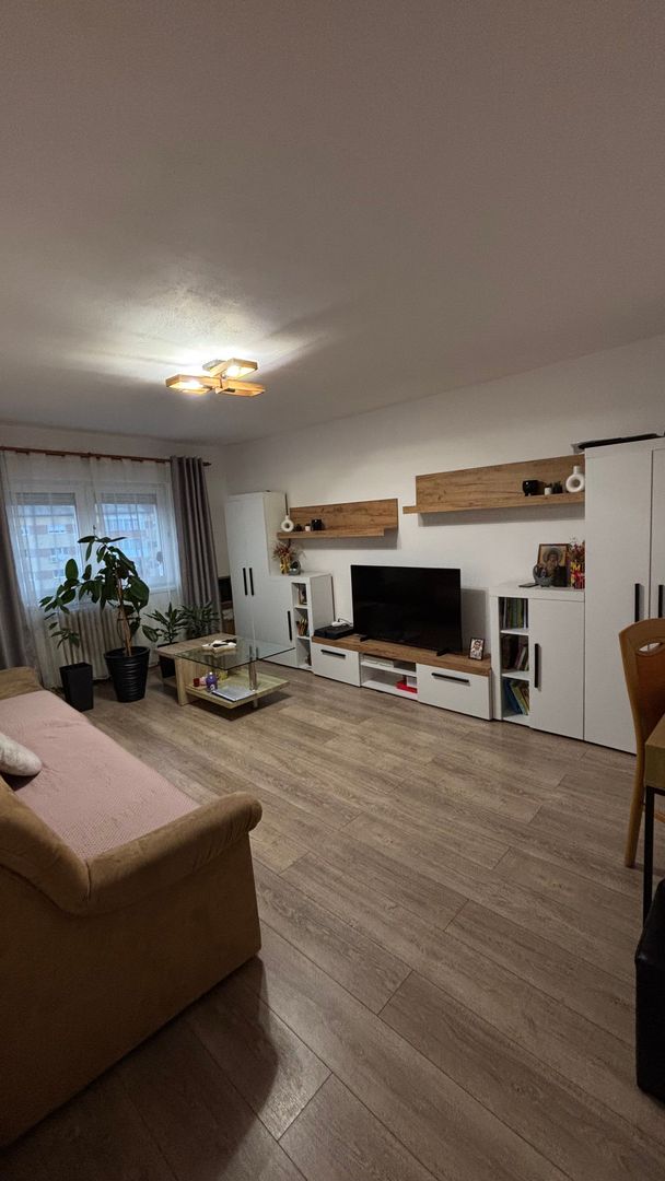 Apartament de vânzare zona Cetate Alba Iulia - Poză 1