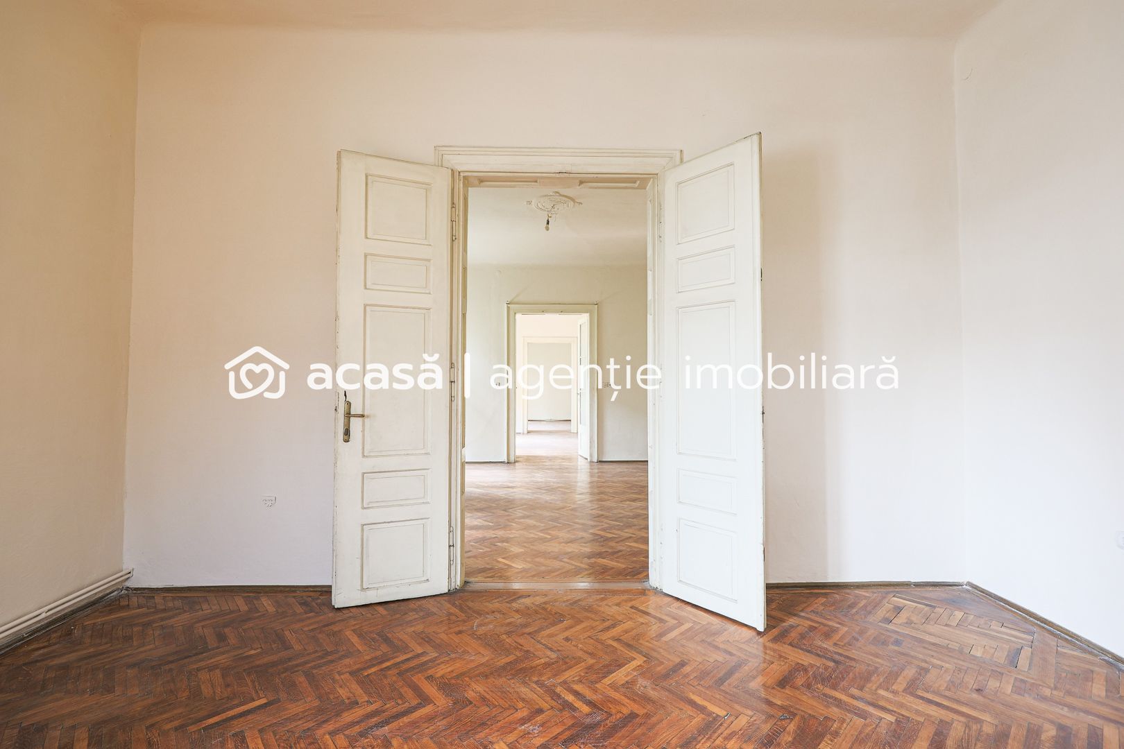 Vândut! Raritate pe piața imobiliară din Arad–Apartament cu 4 camere - Poză 6
