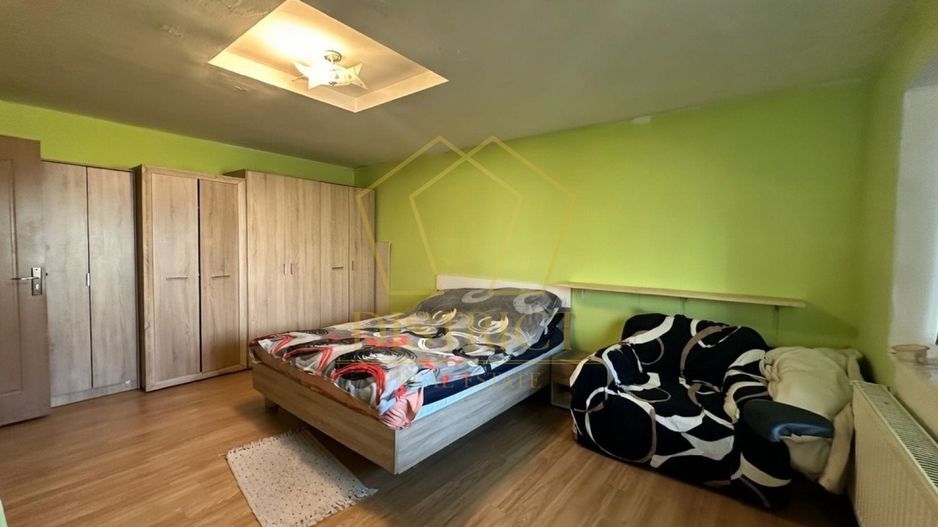 Apartament spatios cu 4 camere | Zona Sagului - Poză 3