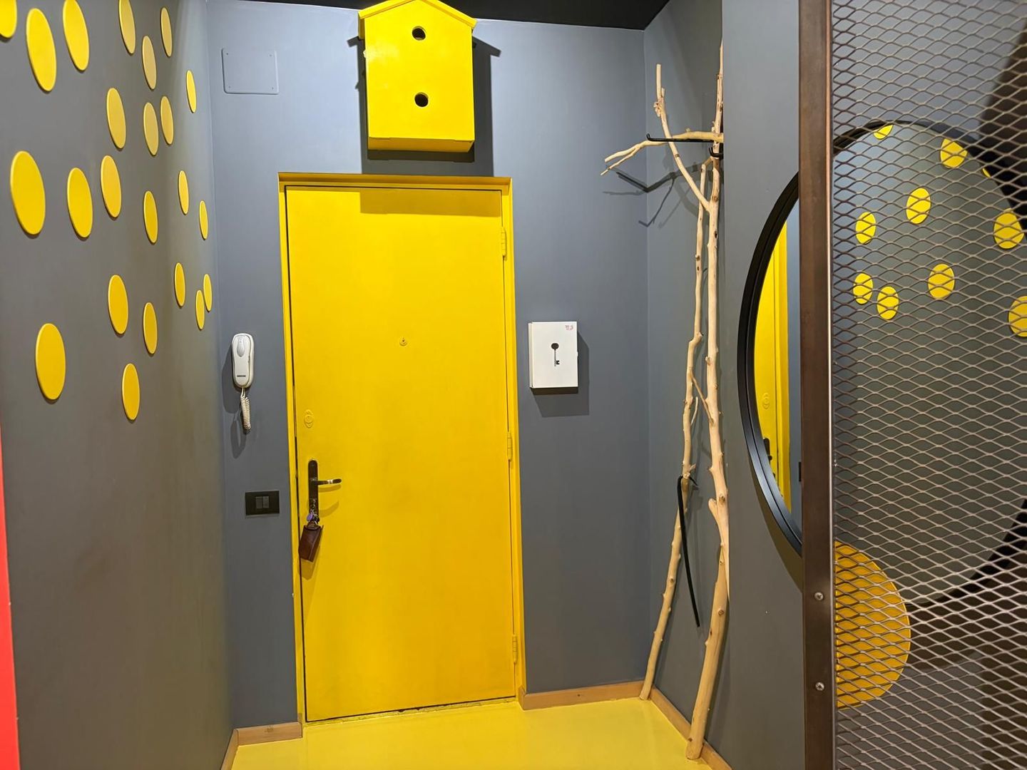 Apartament cochet, doua camere semidecomandat, 1 Mai - Poză 6