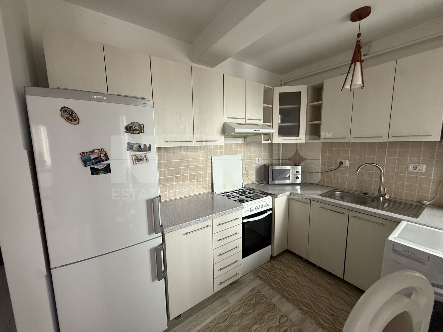 Apartament 2 camere | Radauti | Etaj 4 | Lift | 350 EURO - Poză 3