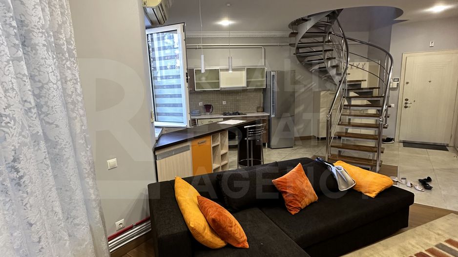 Chirie, apartament, 2 camere, str. Bucureşti, Centru - Poză 3