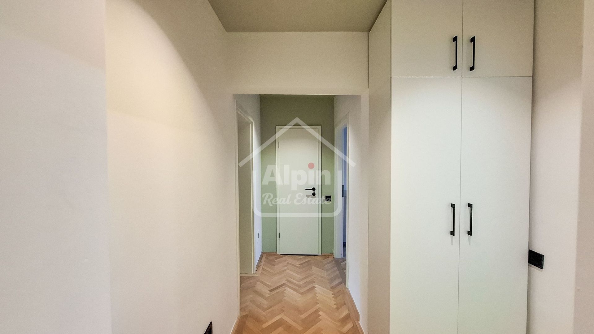 Finisaje Calitative I Centru Civic - Poză 15