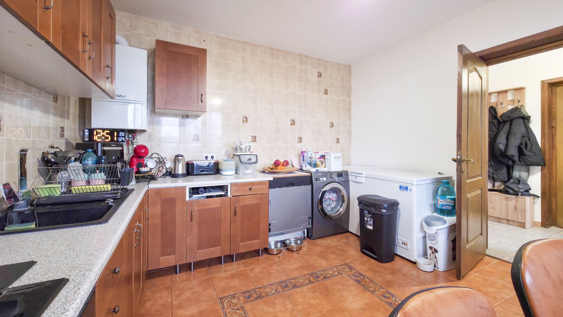 Casă 11 camere cu livadă pe Strada Republicii, Dragomirești-Deal - Poză 14