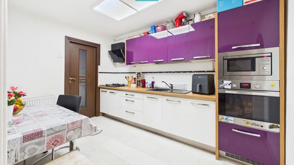 Apartament 3 camere la etaj 1 in Aradul nou - Poză 2