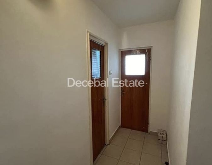 Metrou 1 Decembrie - Apartament 2 camere decomandat, spatios, stradal - Poză 6