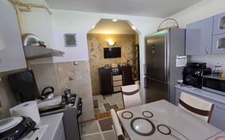 Apartament 2 camere, renovat, 57 mp utili, etaj 3, zona Closca - Poză 3