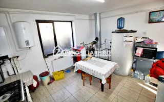 Casa 8 camere,4 bai,482mp,1.100mp teren,2 garaje,0% comision - Poză 26