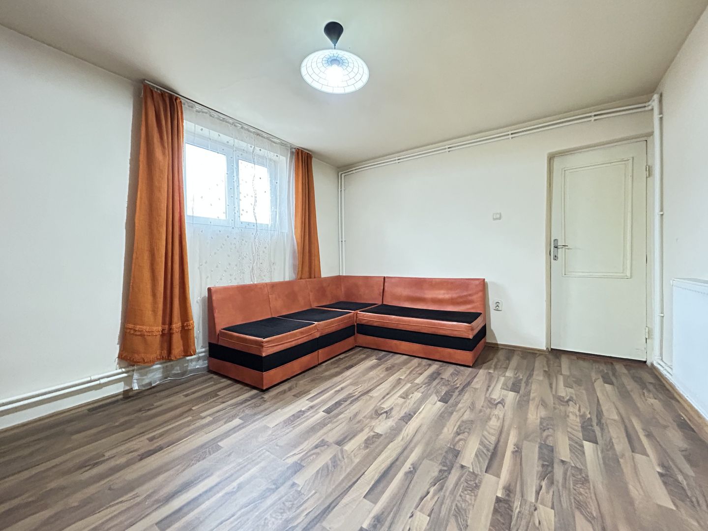 Casa P+1 ideala pentru 2 familii sau pentru inchiriere – zona centrala - Poză 1