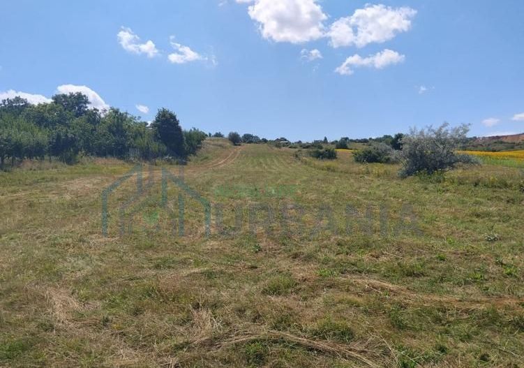Teren de vânzare în Breazu, Iași – aproape de șoseaua principală - Poză 2